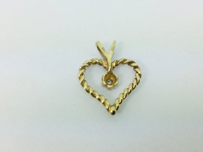 10k Yellow Gold Round Cut 1pt Diamond Heart Pendent
