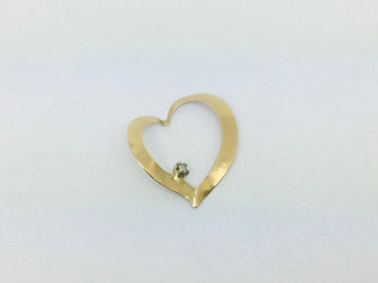10k Yellow Gold Round Cut 1pt Diamond Heart Pendent