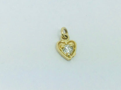10k Yellow Gold Round Cut 1pt Cubic Zirconia (CZ) Heart Pendent