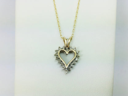 10k Yellow Gold Round Cut 18pt Diamond Heart Pendent