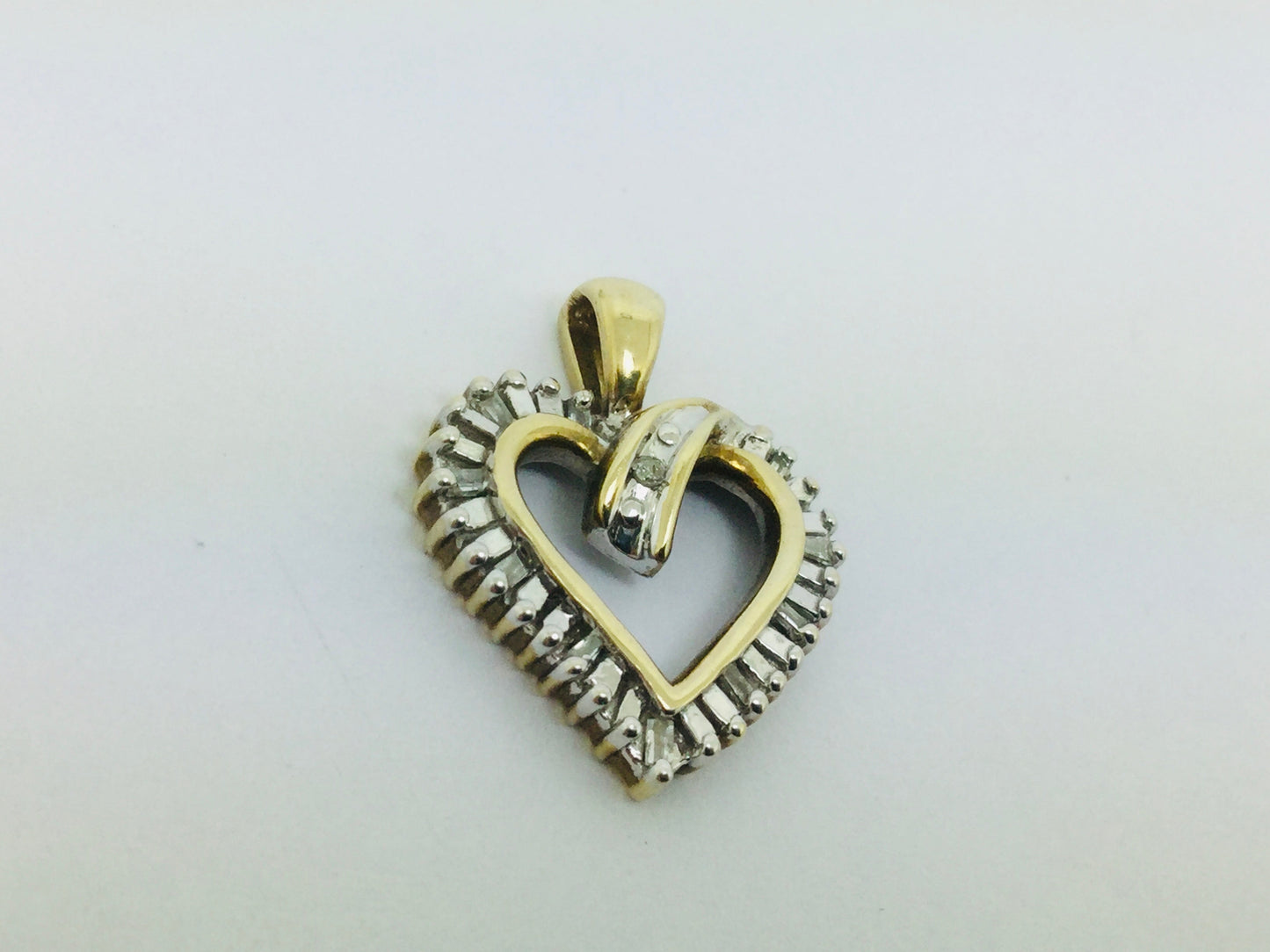 10k Yellow Gold Baguette and Round Cut 21pt Diamond Heart Pendent