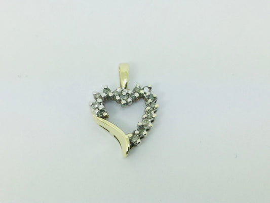 10k Yellow Gold Round Cut 15pt Diamond Heart Pendent
