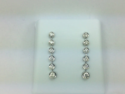 18k White Gold Round Cut 1.23ct Diamond Pendent and Dangle Earring Set