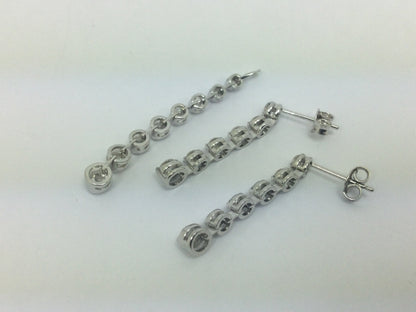 18k White Gold Round Cut 1.23ct Diamond Pendent and Dangle Earring Set