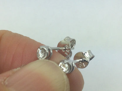 18k White Gold Round Cut 1.23ct Diamond Pendent and Dangle Earring Set