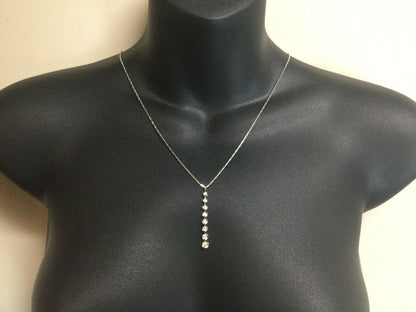 18k White Gold Round Cut 1.23ct Diamond Pendent and Dangle Earring Set