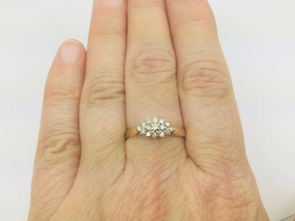 14k Yellow Gold Round Cut 0.25ct Diamond Cluster Ring