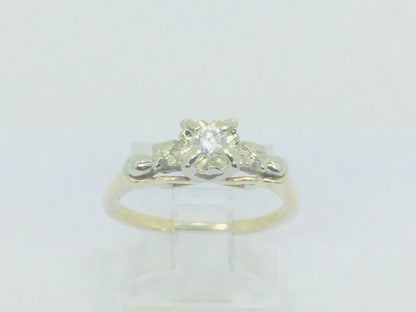 14k Yellow and White Gold Round Cut 10pt Diamond Vintage Solitaire Ring
