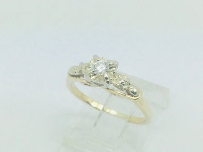 14k Yellow and White Gold Round Cut 10pt Diamond Vintage Solitaire Ring