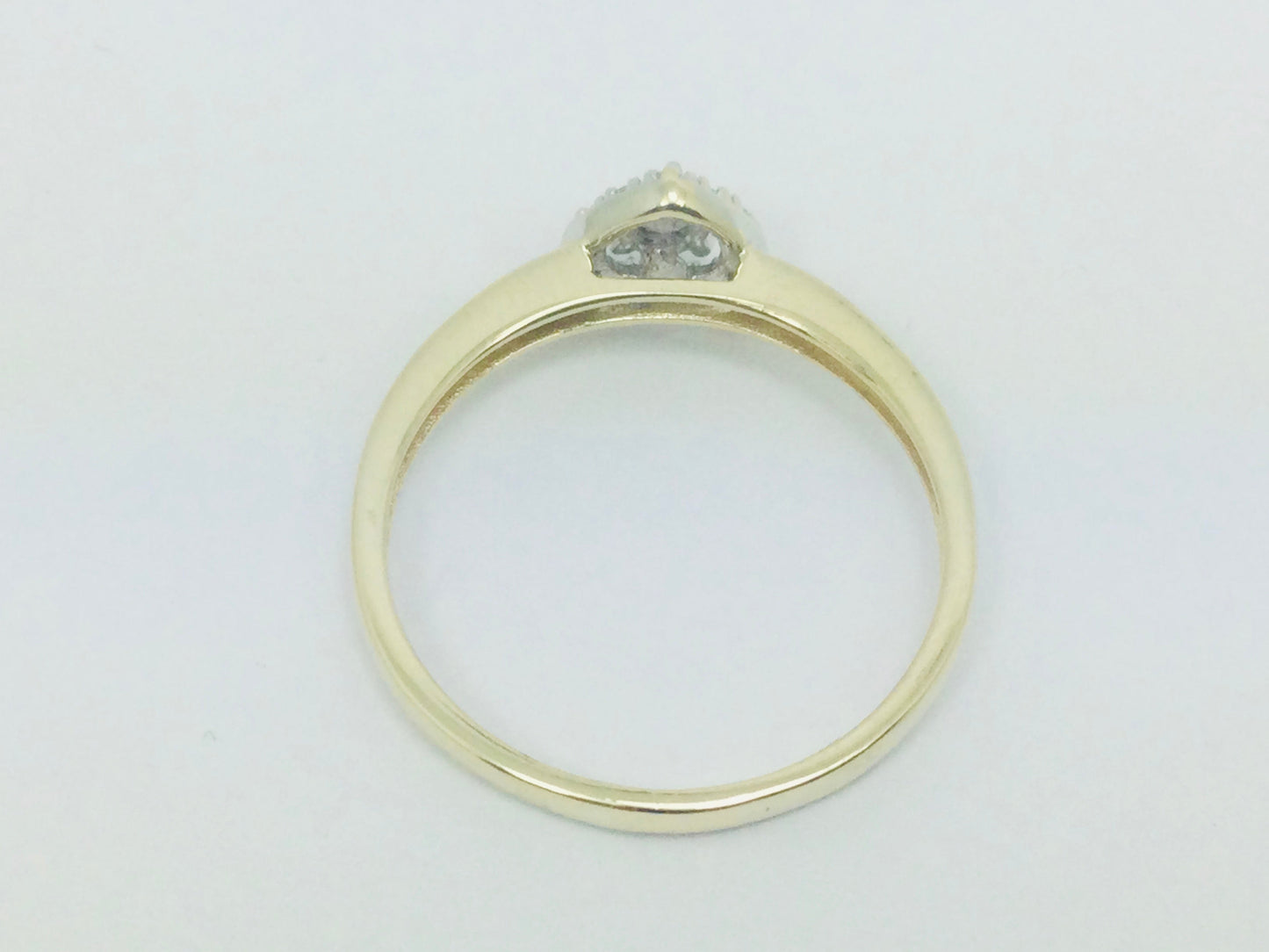 10k Yellow Gold Round Cut 10pt Diamond Heart Ring