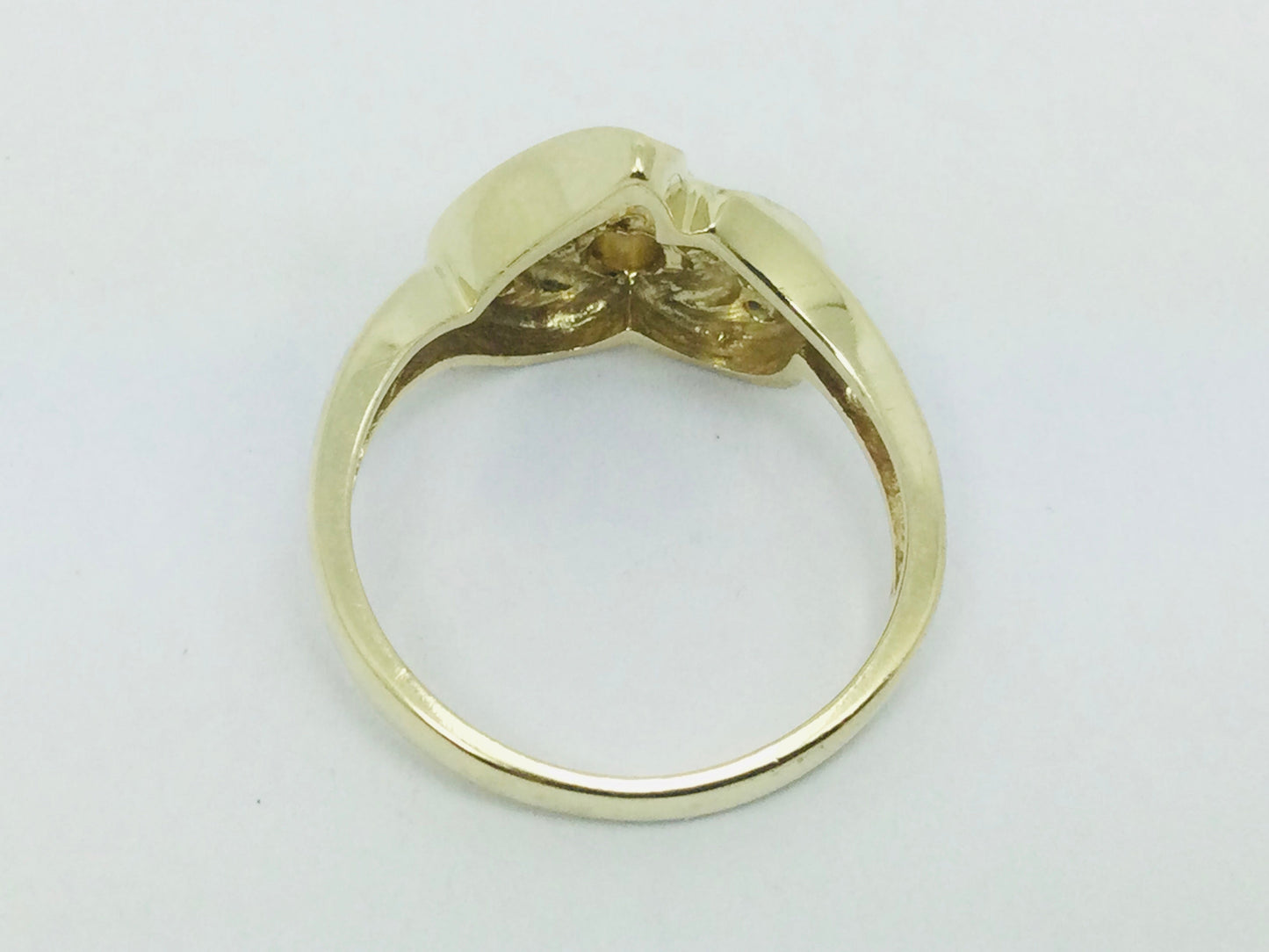 14k Yellow Gold 27pt Round Cut Diamond Heart Ring