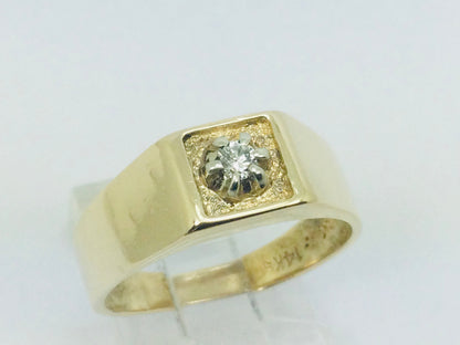 10k-14k Yellow Gold 8pt Round Cut Diamond Solitaire Ring