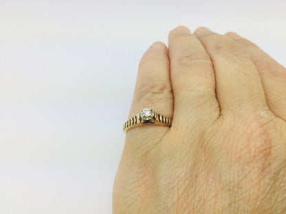 14k Yellow Gold Round Cut 0.07ct Diamond Illusion Set Ring