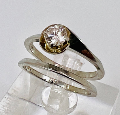 18k White Gold Round Cut 33pt Diamond Solitaire Ring Set