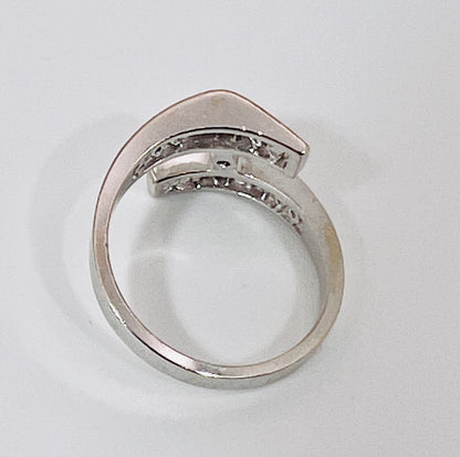 14k White Gold Round Cut 28pt Diamond Accent Ring