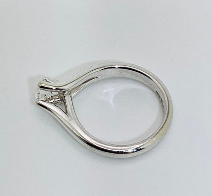 18k White Gold Round Cut 47pt VVS Diamond Solitaire Ring