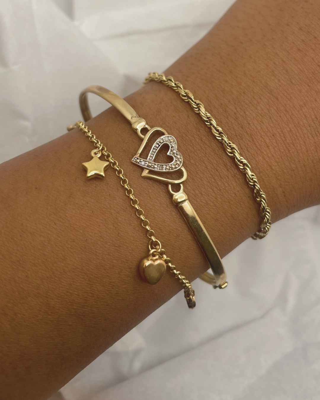 10k Gold Diamond Heart Bracelet