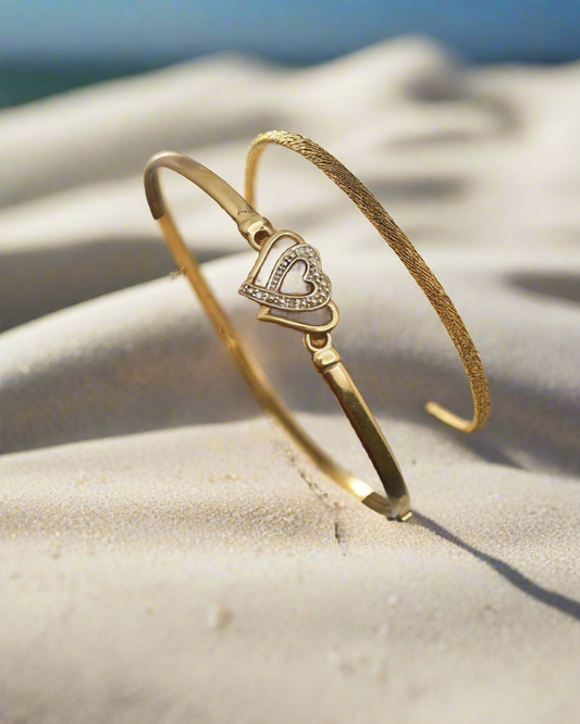 10k Gold Diamond Heart Bracelet