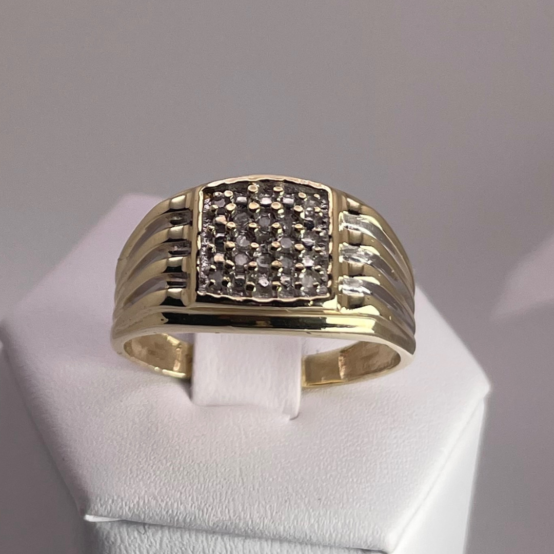 10k Yellow & White Gold 0.13ct Diamond Ring