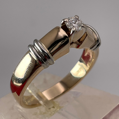 Lady's 14k Yellow & White Gold 0.22ct Diamond Solitaire Ring
