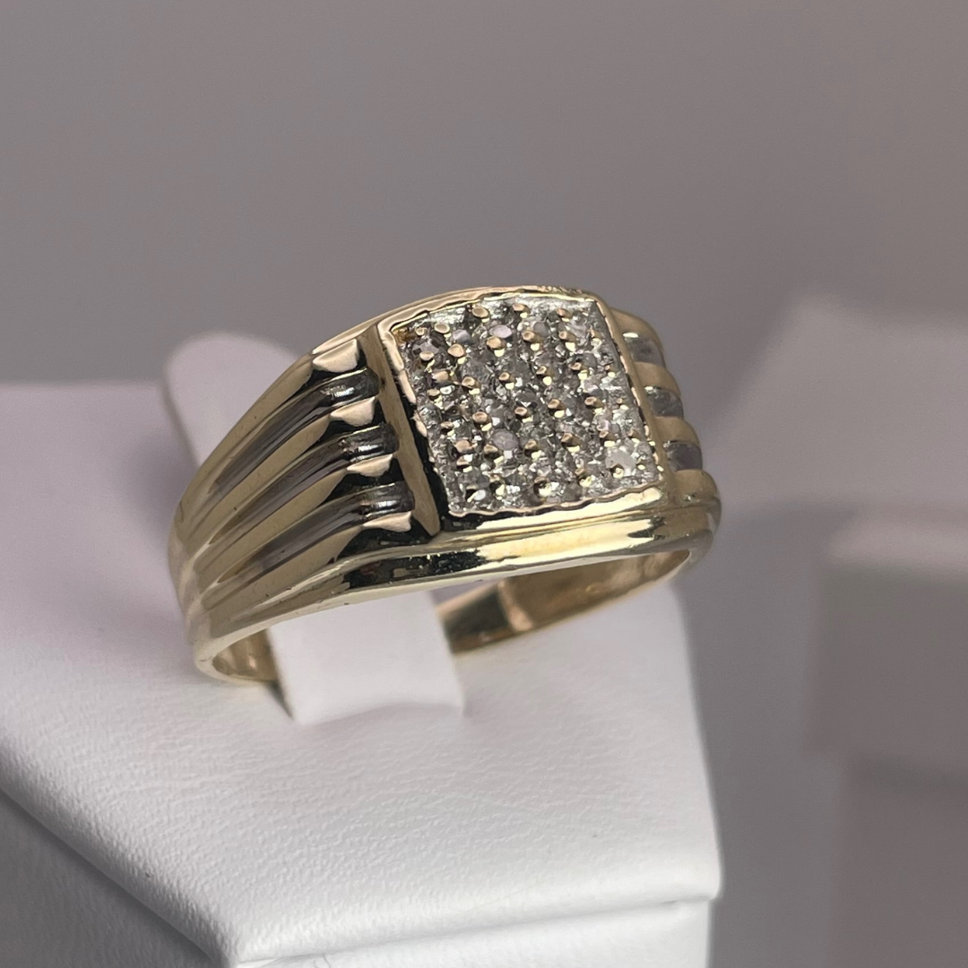 10k Yellow & White Gold 0.13ct Diamond Ring