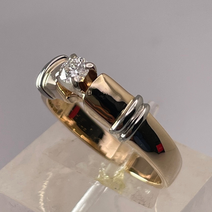 Lady's 14k Yellow & White Gold 0.22ct Diamond Solitaire Ring