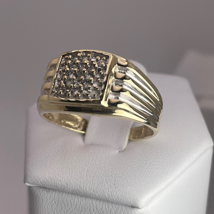 10k Yellow & White Gold 0.13ct Diamond Ring
