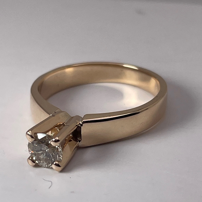 14k Yellow Gold Brilliant Cut 35pt Diamond Solitaire Ring
