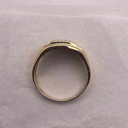 10k Yellow & White Gold 0.13ct Diamond Ring
