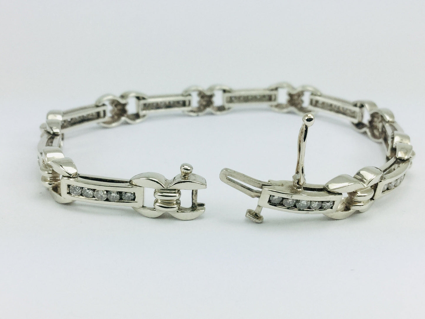 14k White and Yellow Gold Round 1.35ct Diamond Tennis Bracelet