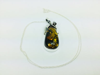 Sterling Silver Green Amber Pendent and Chain Necklace