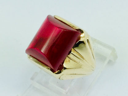 10k Yellow Gold Garnet January Birthstone Ring***