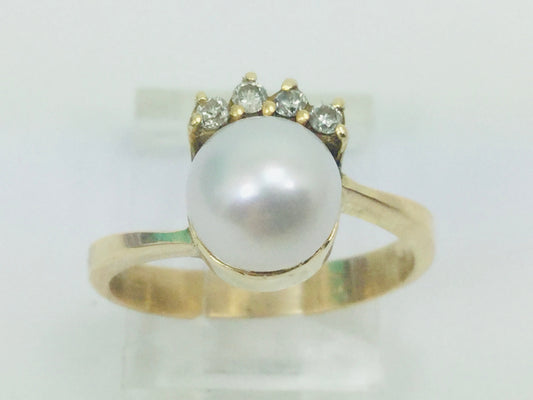 14k Yellow Gold Genuine Pearl June Birthstone & Diamond Ring